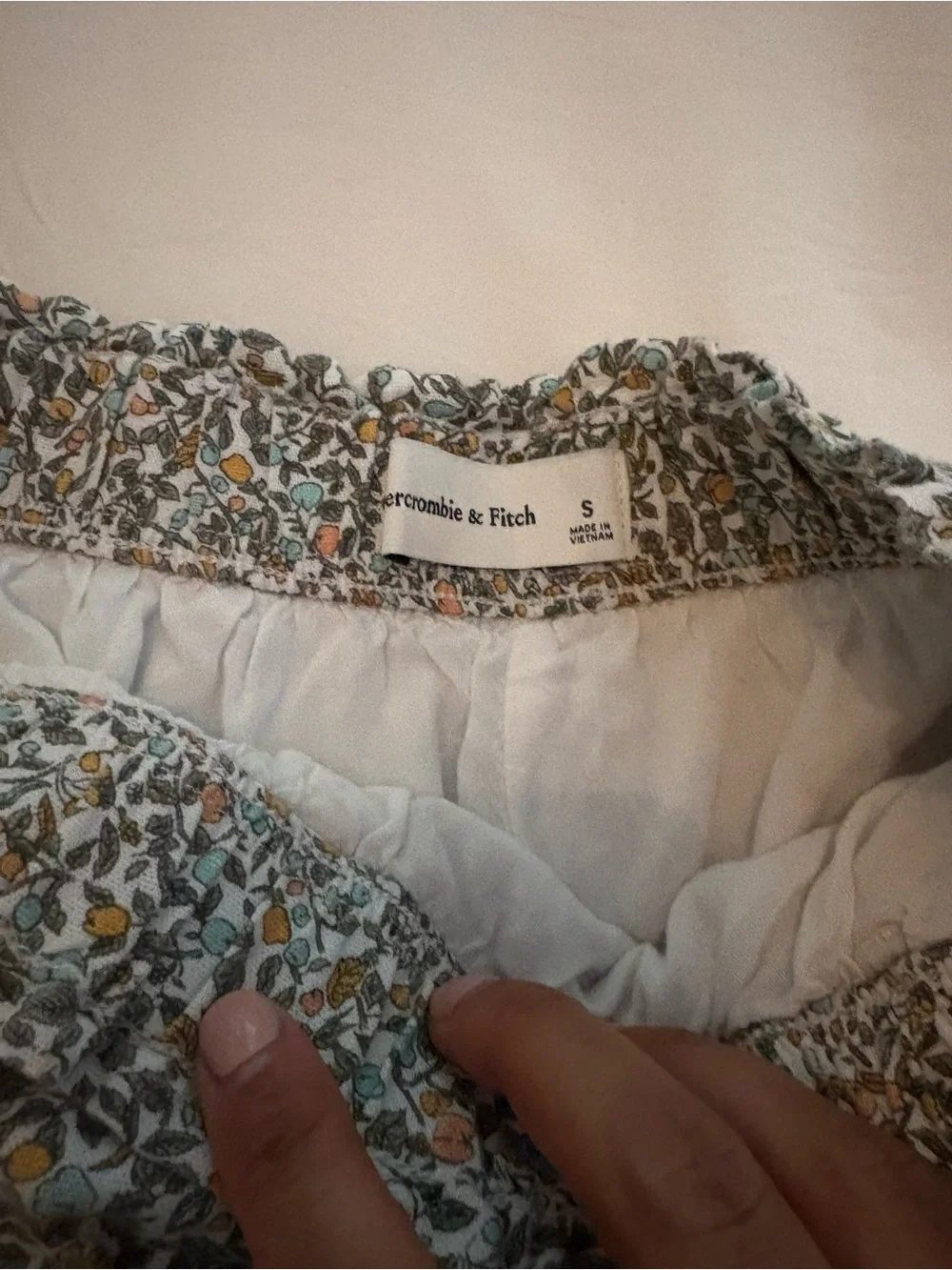 Abercrombie Floral Tie-Front Crop Top & Shorts Set - White/Olive